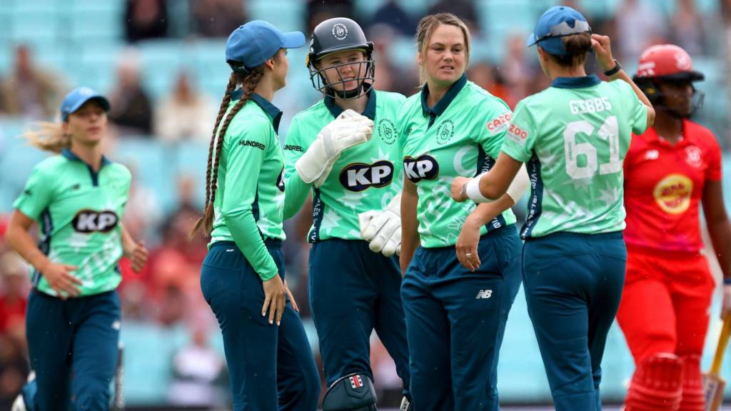 The Women’s Hundred : Fire out-bowl Invincibles for Second successive win.